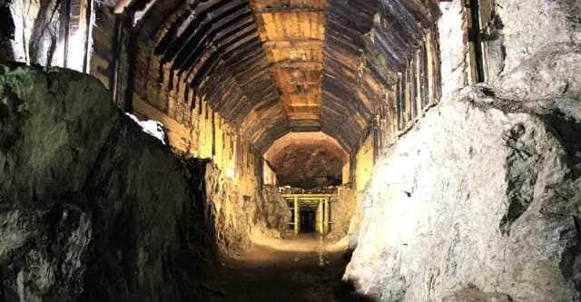 Tajemnice kompleksu Riese w Dolnym Śląsku - historia i zwiedzanie